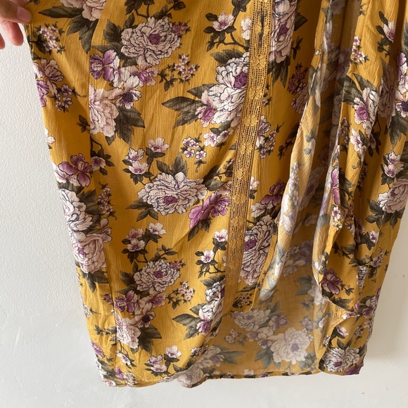 American Eagle Floral printed Yellow Maxi Dress with Slip - Picture 8 of 17